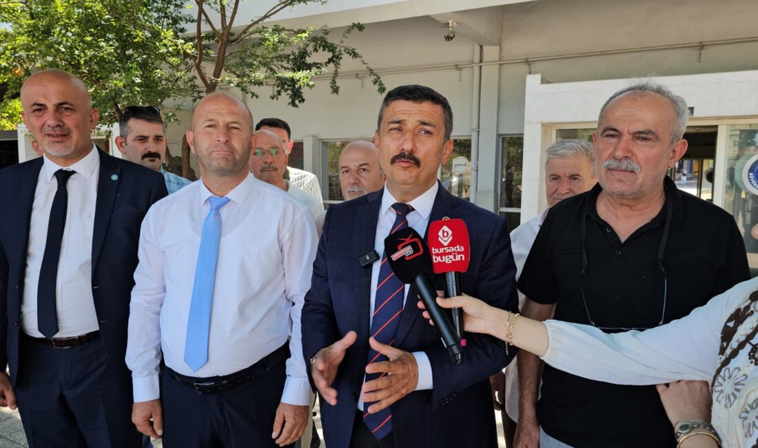 İYİ Parti Bursa Milletvekili Selçuk Türkoğlu, yıkımına başlanan Orhangazi İlçe