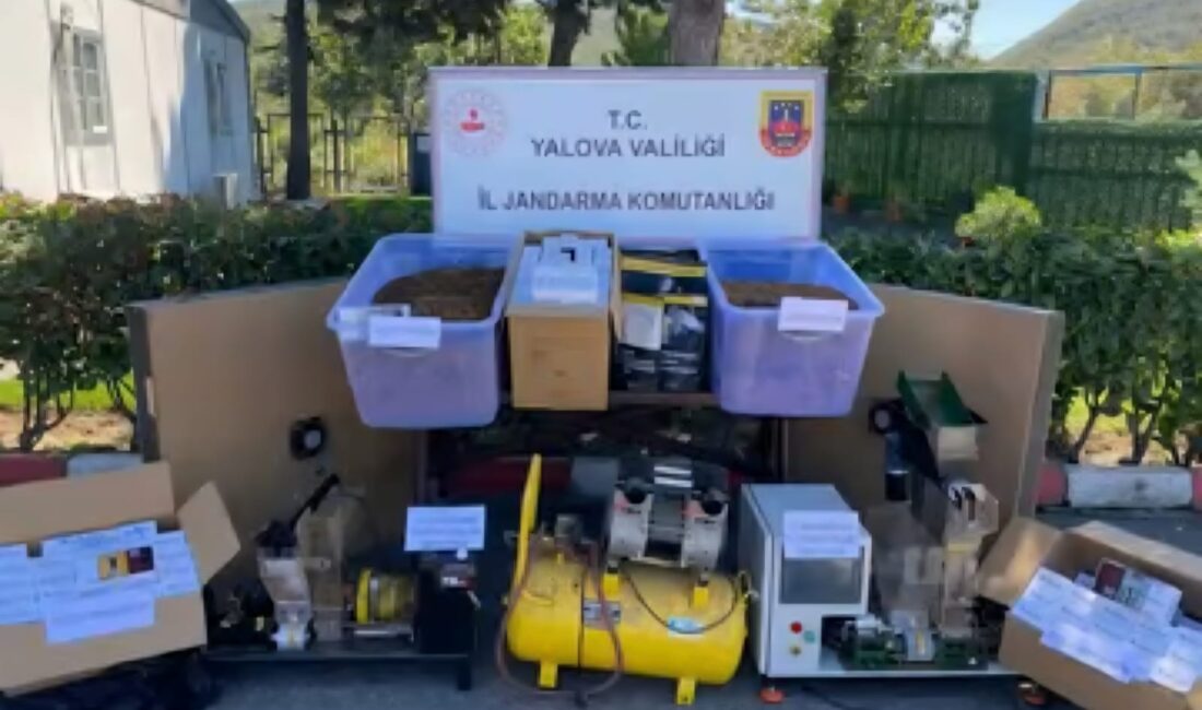 Yalova’nın Çiftlikköy ilçesinde kaçakçılıkla mücadele kapsamında düzenlenen operasyonda büyük miktarda
