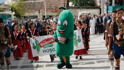 Bursa’nın Orhangazi ilçesinde sekiz yıldır yapılan geleneksel turşu festivalinin dokuzuncusu