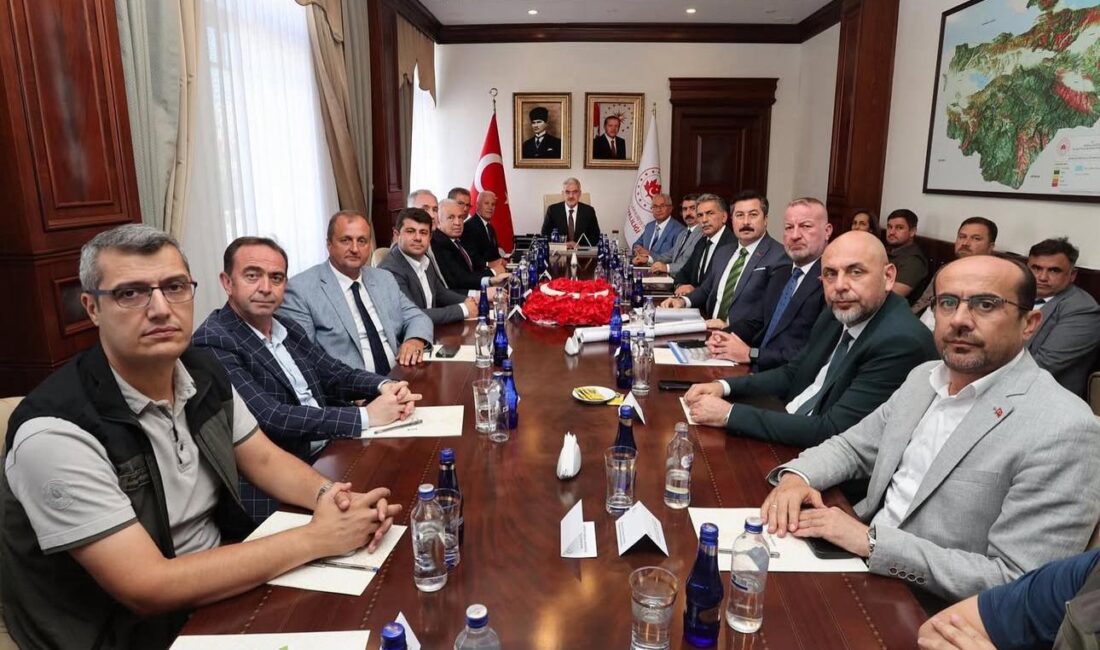 Bursa'da Vali Erol Ayyıldız başkanlığında, belediye başkanları ve ilgili kurum