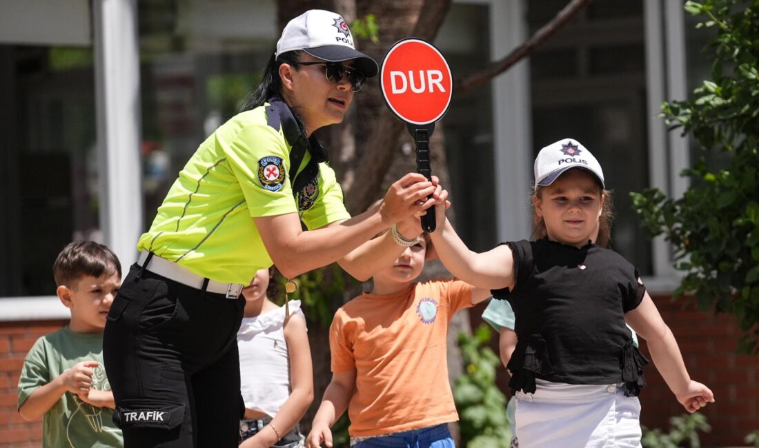  İçişleri Bakanı Ali Yerlikaya, 2025-2026 eğitim-öğretim yılı öncesinde, öğrencilerin güvenliğini