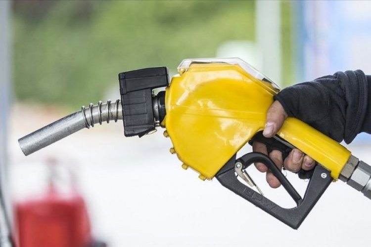 Bu gece yarısı itibarıyla akaryakıt fiyatlarında tablo değişti. Tabelaya yansıyan