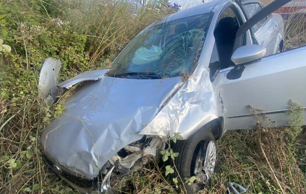 Bursa'da Orhangazi İznik yolu üzerinde meydana gelen trafik kazasında sürücünün