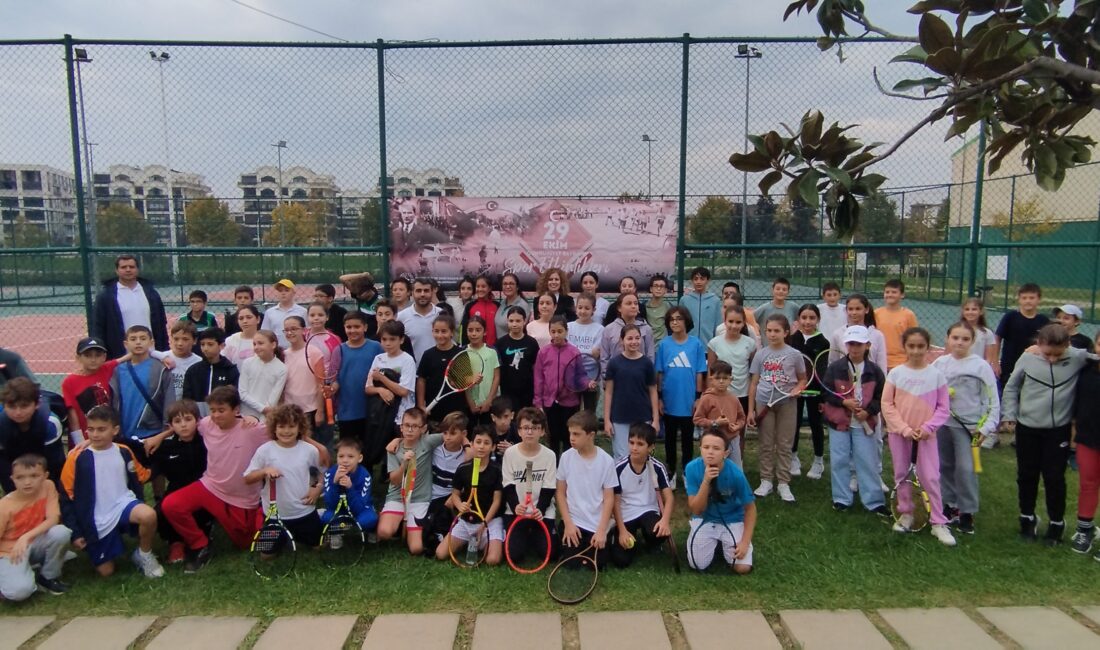 Cumhuriyetin 102. yılı kutlamaları kapsamında düzenlenen Cumhuriyet Tenis Turnuvası’nda 196