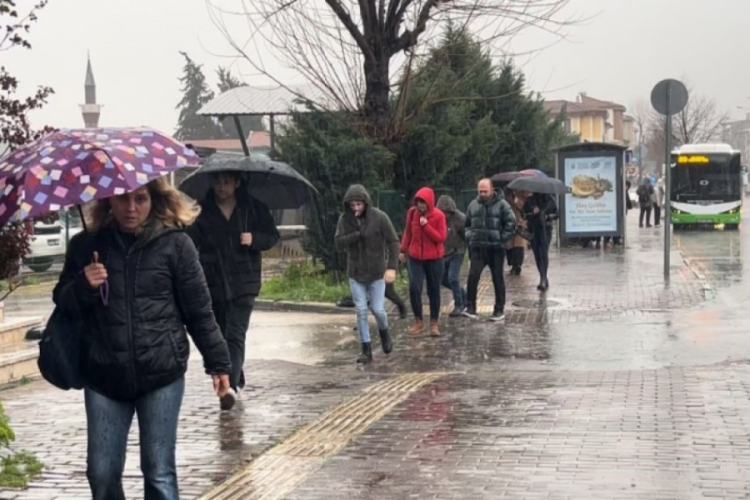 Meteoroloji Genel Müdürlüğü Bursa için 5 günlük hava tahmin raporunu