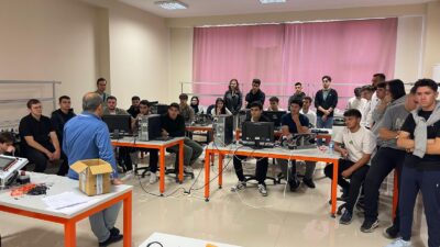 Bursa Uludağ Üniversitesi Orhangazi Yeniköy Asil Çelik Meslek Yüksekokulu’nda (OYAÇ