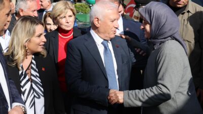 Bursa Büyükşehir Belediye Başkanı Mustafa Bozbey, 15 günde bir farklı