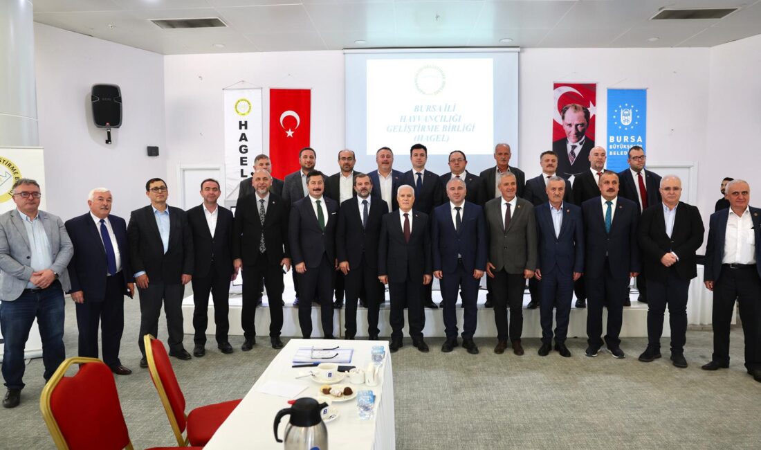 Bursa İli Hayvancılığı Geliştirme Birliği (HAGEL) Meclis toplantısında konuşan Bursa