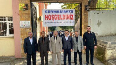 Orhangazi Kaymakamı Zafer Karamehmetoğlu, Orhangazi İmam Hatip Lisesi öğrencileri tarafından