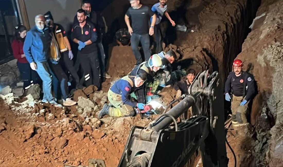 Bursa'nın Mudanya ilçesine bağlı Ülkü Mahallesi'nde meydana gelen kanalizasyon çalışması