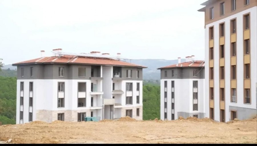 Bursa’nın Orhangazi ilçesinde TOKİ 5. Etap konut projesinde sona gelinirken