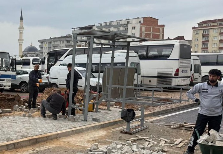 Bursa'nın Orhangazi ilçesinde son günlerde tartışmalara neden olan terminalin yıkılması