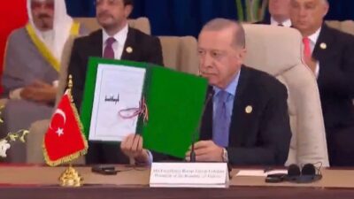 Mısır'ın Şarm eş-Şeyh kentindeki zirvede, Gazze'de barışın sağlanması için tarihi