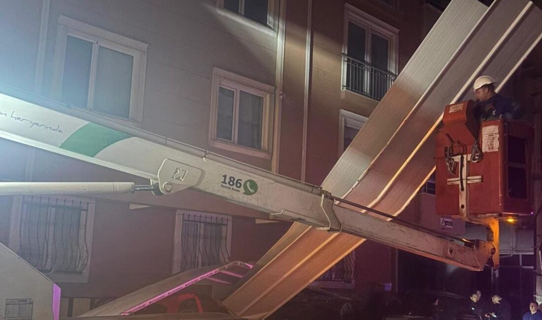 Bursa'nın Orhangazi ilçesinde gece saatlerinde meydana gelen olayda, bir apartmanın