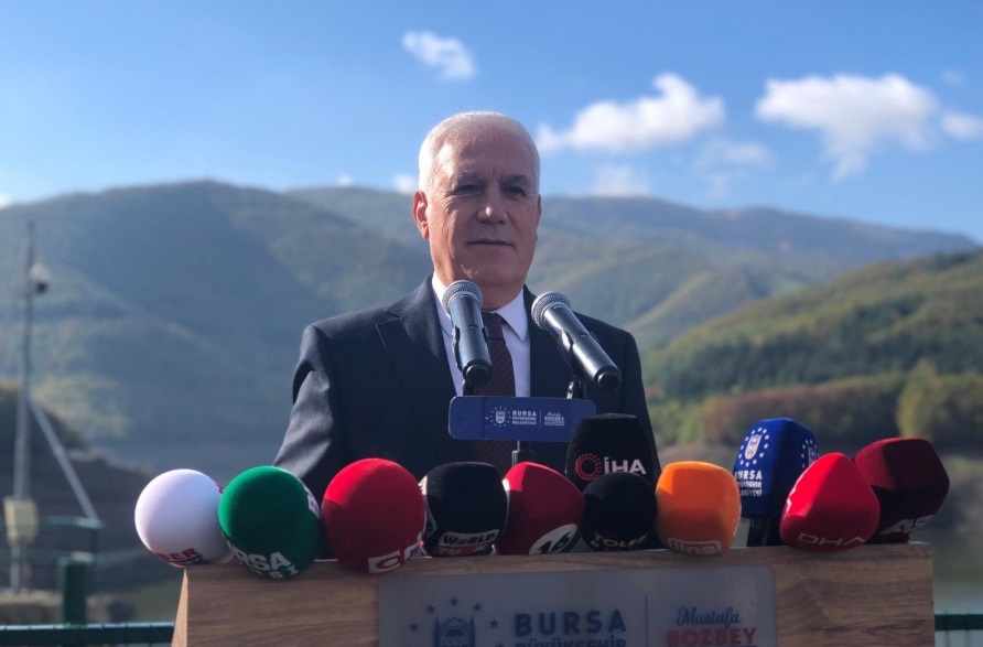 Bursa Büyükşehir Belediye Başkanı Mustafa Bozbey, kentte yaşanan su kesintileri