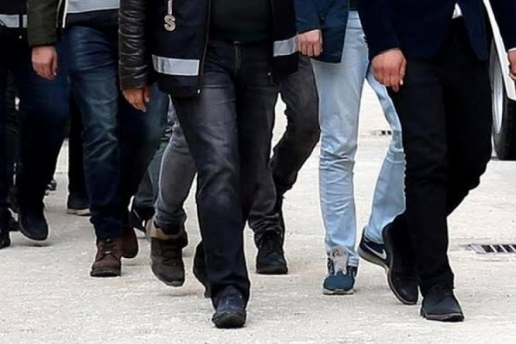 41 ilde "silah ve mühimmat kaçakçılığına" yönelik dün eş zamanlı