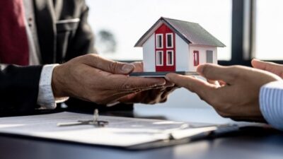 Gayrimenkul Değerleme Uzmanı Doç. Dr. Güler Yalçın, konut ve arsa