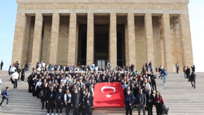 Ulu Önder Mustafa Kemal Atatürk’ün “Bütün ümidim gençliktedir” ifadesinde vurguladığı