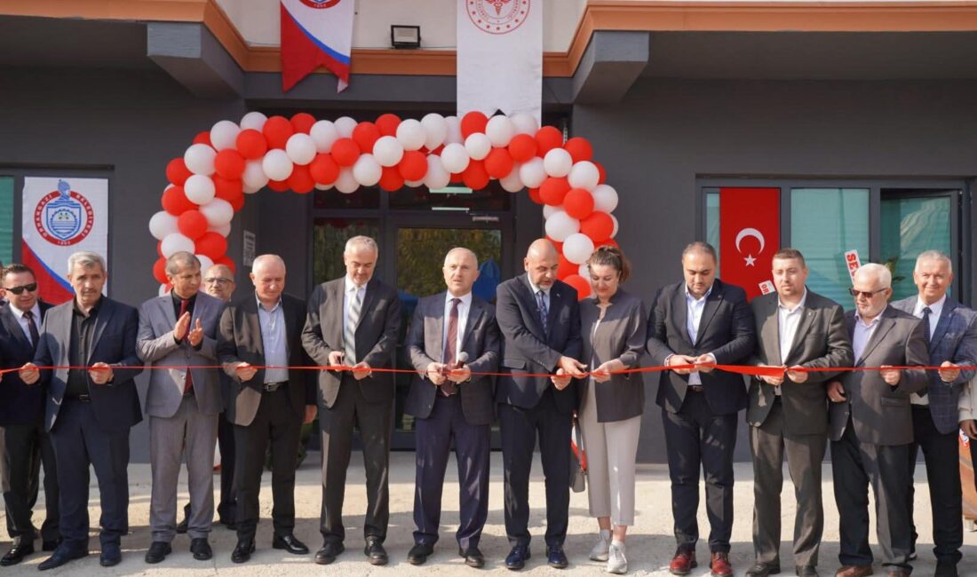 Muradiye Aile sağlığı merkezi için açılış töreni düzenlendi! Bursa'nın Orhangazi ilçesi Muradiye Mahallesi'nde yapımı tamamlanan Muradiye Aile Sağlığı