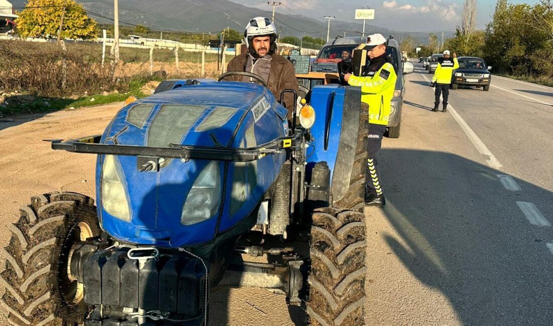 Bursa'nın Orhangazi ilçesinde ilçe Jandarma Komutanlığına bağlı trafik ekiplerince tarım
