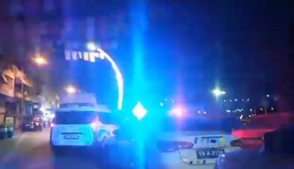 Bursa'nın Gemlik ilçesinde aralarında önceden husumet olduğu iddia edilen iki