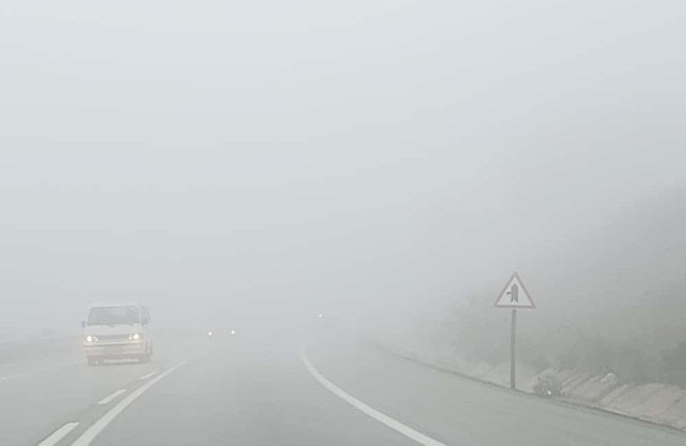 Bursa'nın İznik ile Yenişehir ilçeleri arasındaki karayolunda sabah saatlerinde etkili