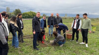 Bursa Uludağ Üniversitesi Orhangazi Yeniköy Asil Çelik Meslek Yüksekokulu’nda, Milli