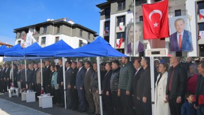 Bursa’nın Orhangazi ilçesinde yapımı tamamlanıp hak sahiplerine teslim edilmeye başlanan