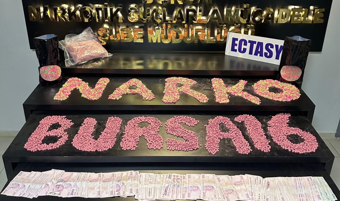 Bursa Emniyet Müdürlüğü ekiplerince uyuşturucu ve uyarıcı madde ticareti yapan