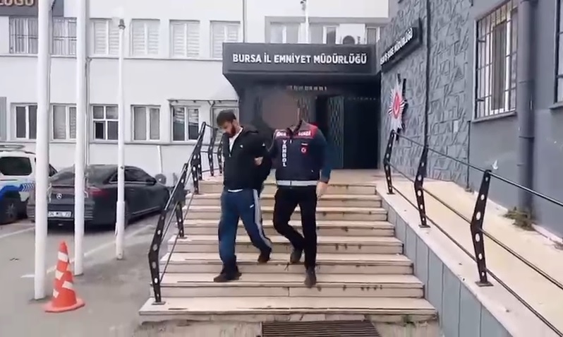 Bursa Emniyet Müdürlüğü,  yaşlı vatandaşları hedef alındığı dolandırıcılık olaylarını aydınlatmaya