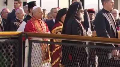 Katolik dünyasının ruhani lideri ve Vatikan Devlet Başkanı Papa 14.