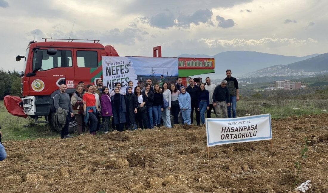 Bursa'nın Orhangazi ilçesinde 24 Kasım öğretmenler günü nedeniyle Kocaeli'den gelen