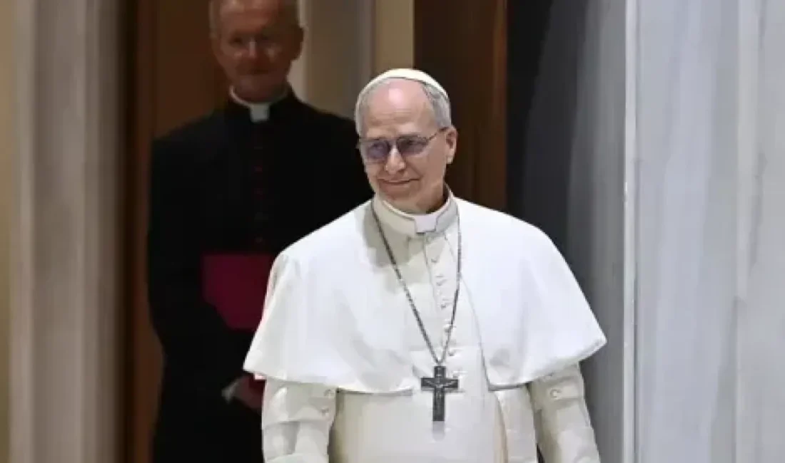 Vatikan Devlet Başkanı ve Katolik dünyasının ruhani lideri Papa 14.