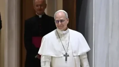 Vatikan Devlet Başkanı ve Katolik dünyasının ruhani lideri Papa 14.