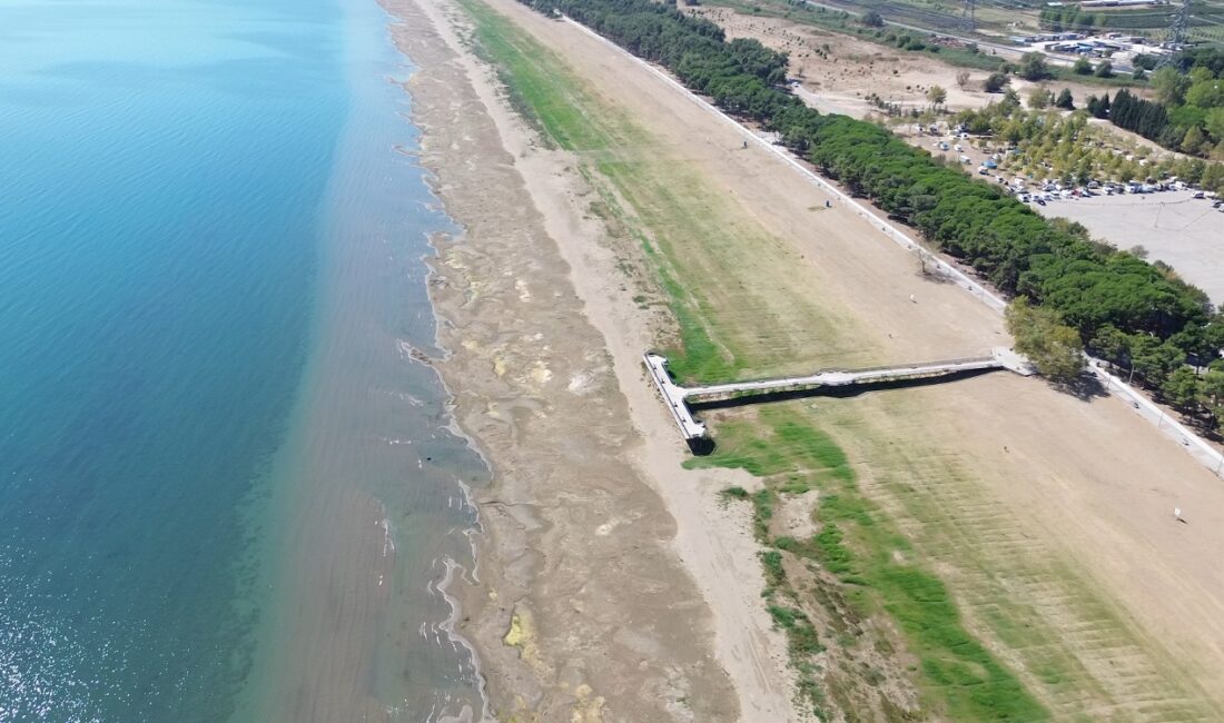 Marmara Bölgesi'nin en büyük gölü olan İznik Gölü'nün her geçen