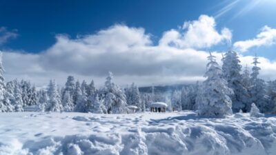 Kayak turizminin önde gelen yayınlarından Snow Magazine Dergisi, geleneksel olarak