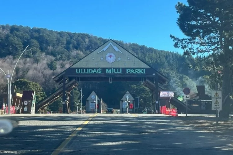 Bursa'nın önemli turizm merkezlerinden Uludağ Milli Parkı'na girişlerde HGS gişelerinde
