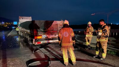 Bursa’da, Gemlik - Orhangazi yolu üzerinde seyir halinde olan deri