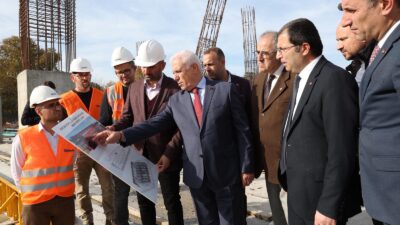 Büyükşehir Belediyesi tarafından seyirci kapasitesi 5.016 kişiye yükseltilen Atatürk Spor