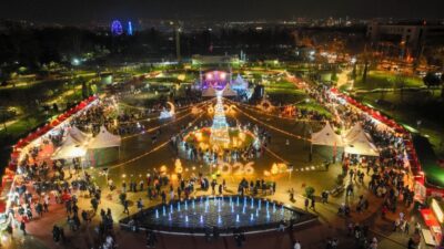 Bursa Büyükşehir Belediyesi tarafından oluşturulan 'Bursa Yeni Yıl Meydanı', konserlerden