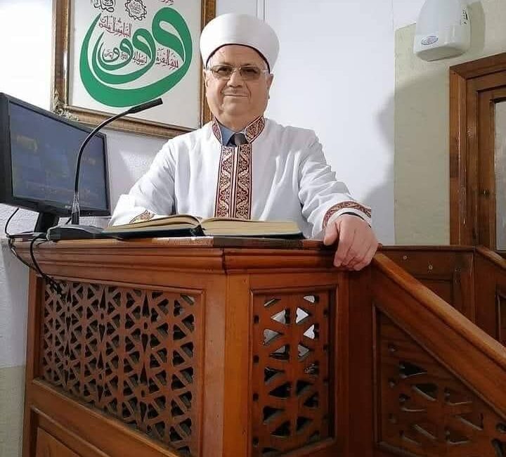 Bursa'nın Yenişehir ilçesinde ilçenin tanınmış kişilerinden olan emekli imam dün