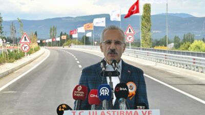 Ulaştırma ve Altyapı Bakanı Abdulkadir Uraloğlu, Yalova ile İzmit’i birbirine