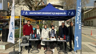 Genel başkanlığını Yavuz Aliağıroğlu'nun yaptığı Anahtar Parti'nin Orhangazi ilçe teşkilatı