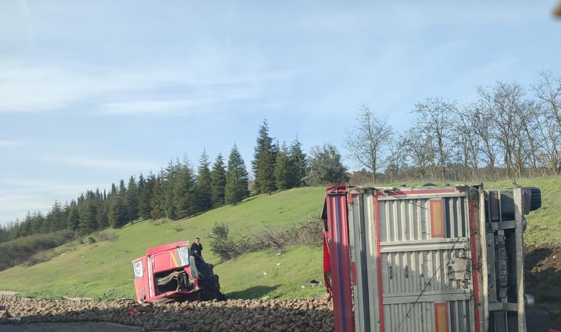  İstanbul-İzmir Otobanı'nın Bursa Hal Kavşağı yakınlarında meydana gelen zincirleme trafik