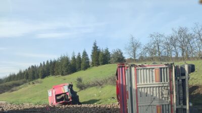  İstanbul-İzmir Otobanı'nın Bursa Hal Kavşağı yakınlarında meydana gelen zincirleme trafik