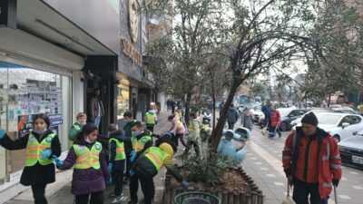 Bursa’nın Orhangazi ilçesinde Cargill İlkokulu öğrencileri, "çevre temizliği" farkındalığı oluşturmak