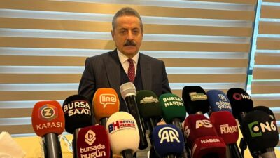 Eski devlet Bakanı ve AK Parti  Milletvekili Faruk Çelik, Bursaspor'un