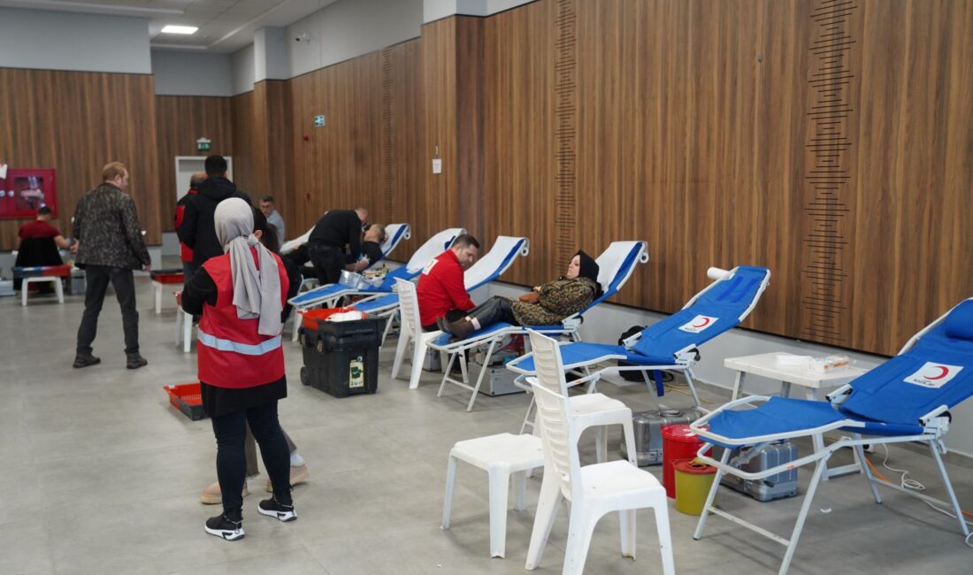 Bursa'nın Orhangazi ilçesinde Kaymakamlık,  Belediye Başkanlığı, İlçe Millî Eğitim Müdürlüğü 