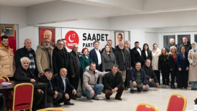 Bursa'nın Orhangazi ilçesinde CHP ilçe başkanlığı yönetimi Belediye meclis üyeleri