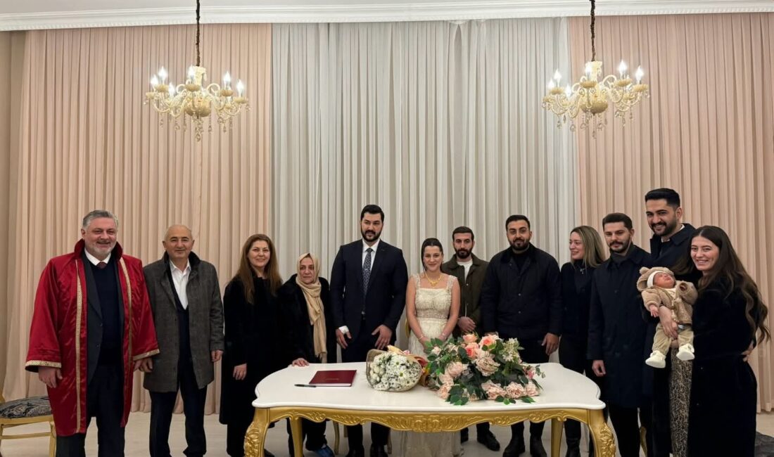 Yalova'da DEAŞ terör örgütüne yönelik düzenlenen operasyonda yaralanan  polis